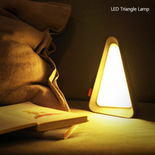 LED 트라이앵글 테이블 램프 밝기조절 USB충전 무드등 침실 수면등